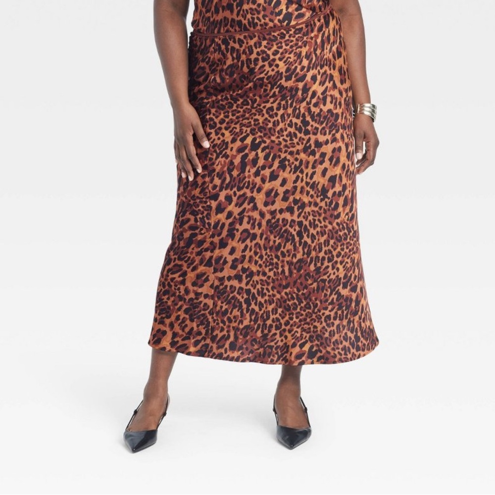 Brown leopard print skirt.